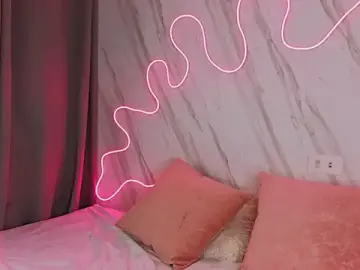 Zaraquiinn  live sex cam