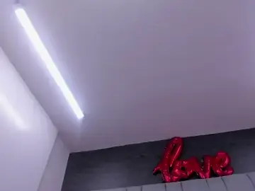Amber-Hornny-  live sex cam