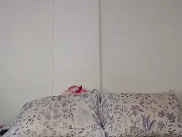 BrendaLii  live sex cam