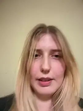 Malinkaa99  live sex cam