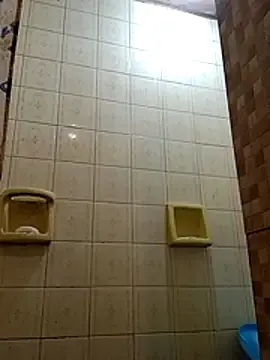 Ninac4hot  live sex cam