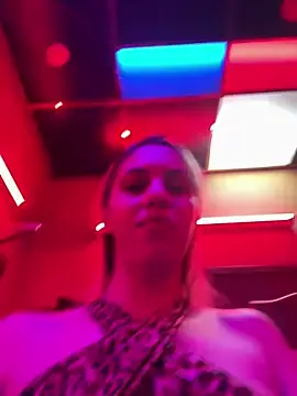 CellineGold  live sex cam