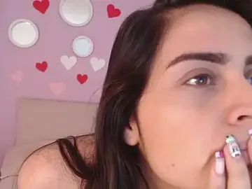 DerekCassiddi  live sex cam
