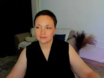 GoldenHazee  live sex cam