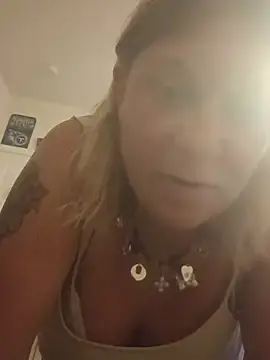 Playmate86  live sex cam
