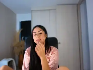 Auroracaruso11  live sex cam