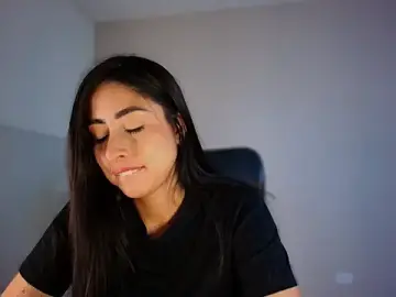 Auroracaruso11  live sex cam