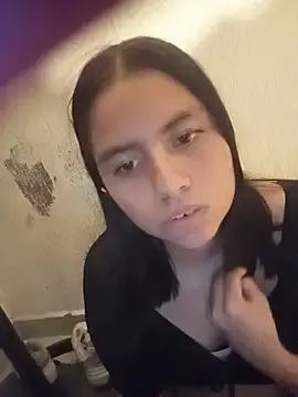 Emily_sexnow  live sex cam