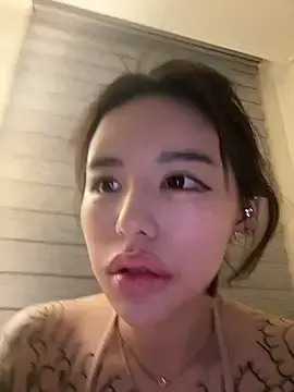 Tangju77  live sex cam