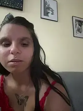 Brutecia2002  live sex cam
