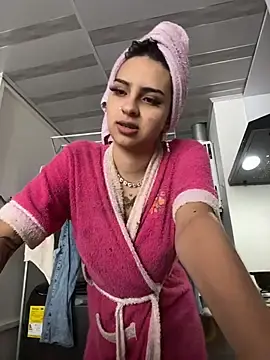 Hilary_pink10  live sex cam
