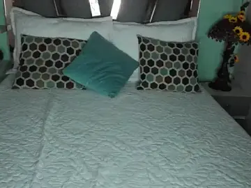 Hunter_Ignis  live sex cam