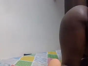 JuicyVxn  live sex cam