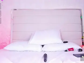 KatheOlson  live sex cam