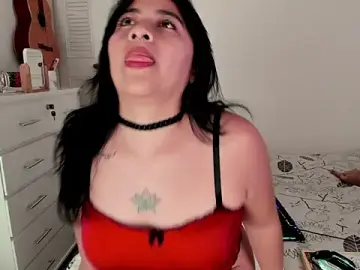 LisaHadwin  live sex cam