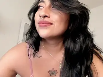 LisaHadwin  live sex cam