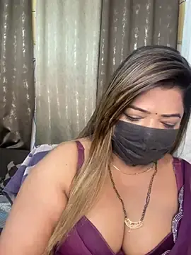 Lovely-Geet  live sex cam