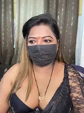 Lovely-Geet  live sex cam