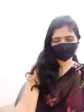 Lucky-Deepthi  live sex cam
