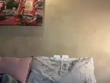 SophieStarShine  live sex cam