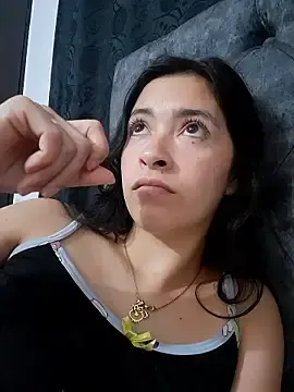 Karla-Dark  live sex cam