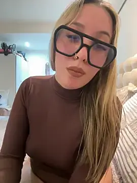 Mialunaxx  live sex cam