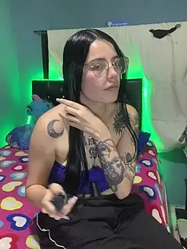 Tatii1  live sex cam