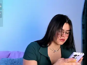 Veronica185  live sex cam