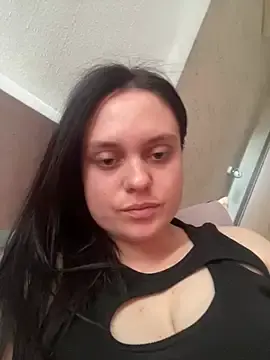 KiraLove777  live sex cam