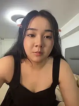 Luna-girl  live sex cam