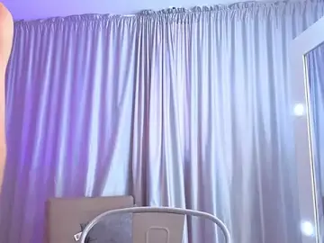 Mia_Naive  live sex cam