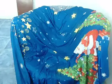KloeMessyGirl  live sex cam