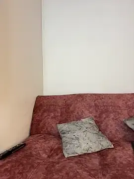 Little_valen  live sex cam
