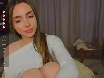 Shuggybaby  live sex cam