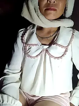 Witch-xx  live sex cam