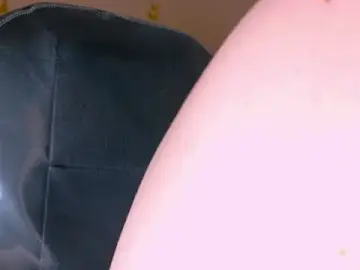 Charlotte_Olsen_  live sex cam