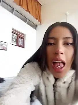 Dara_Bravoo  live sex cam
