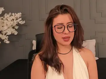 EmaSaenz  live sex cam