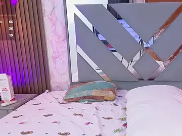 Littlee_Emily18  live sex cam