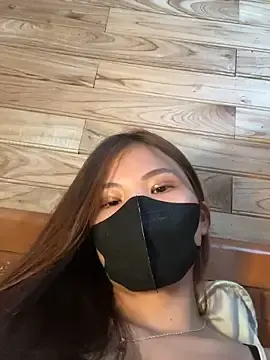 Mi-Yuri  live sex cam