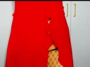 SuriFlirt  live sex cam