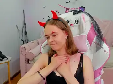 AdaRune  live sex cam