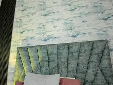LizzLancaster  live sex cam