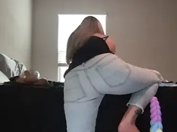Milf-Lacey  live sex cam