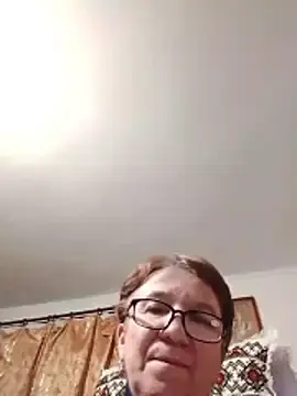 KetQueen10  live sex cam