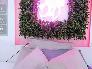 SophieCorrales  live sex cam