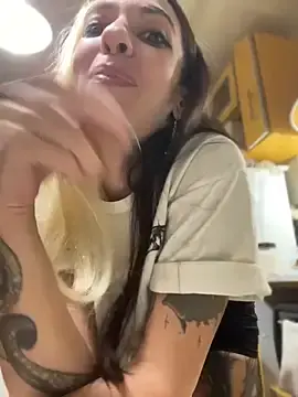 StonerWitch6  live sex cam