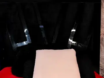 Naomy_gyal_  live sex cam