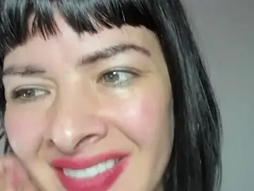 Queen_fetish  live sex cam