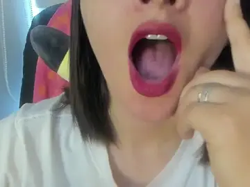 Queen_fetish  live sex cam